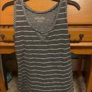 White and grey 1x tank top.